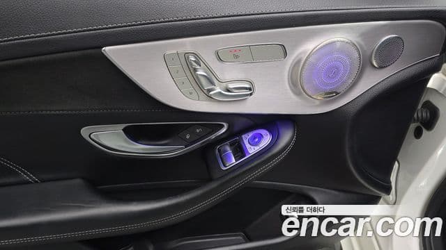 Mercedes-Benz C-Class 2018 — ფოტო 22/31
