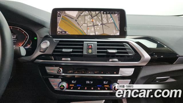 BMW X4 2020 — ფოტო 13/20