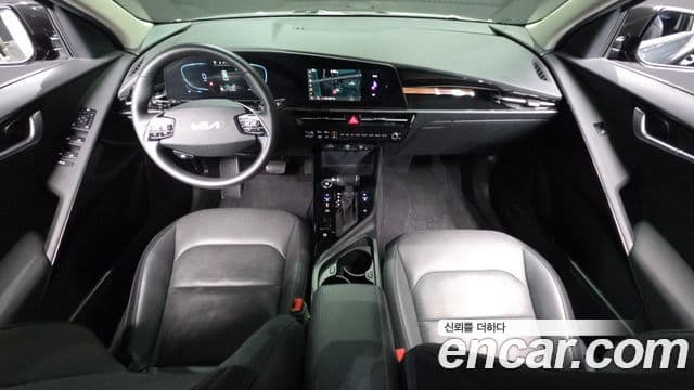 Kia Niro 2022 — ფოტო 7/20