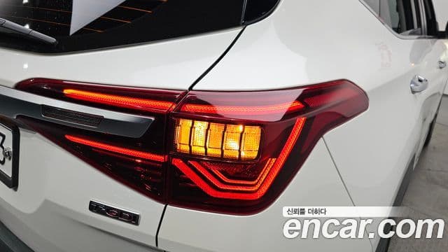 Kia Seltos 2019 — Şəkil 28/36