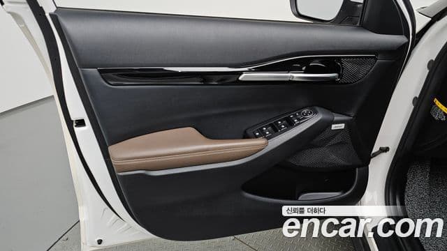 Kia Seltos 2019 — Şəkil 16/36