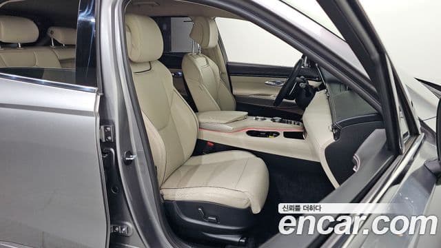 Genesis GV70 2021 — Şəkil 12/20