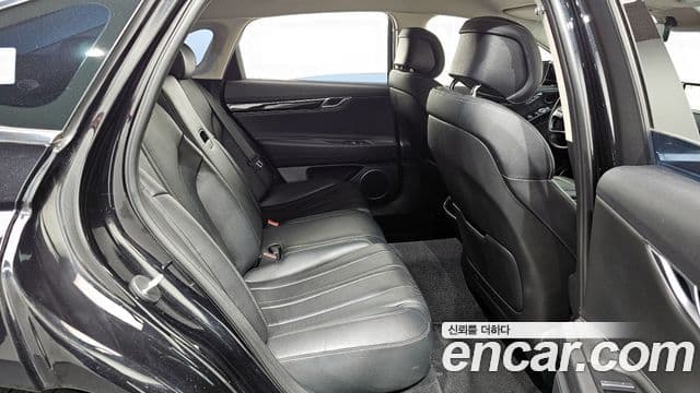 Genesis Electrified G80 2021 — Şəkil 11/20