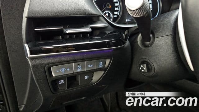 Genesis Electrified G80 2021 — Şəkil 13/20