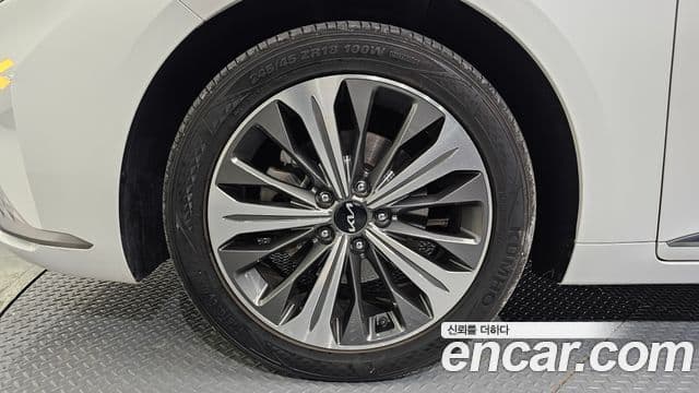 Kia K8 2022 — фото 5 из 20