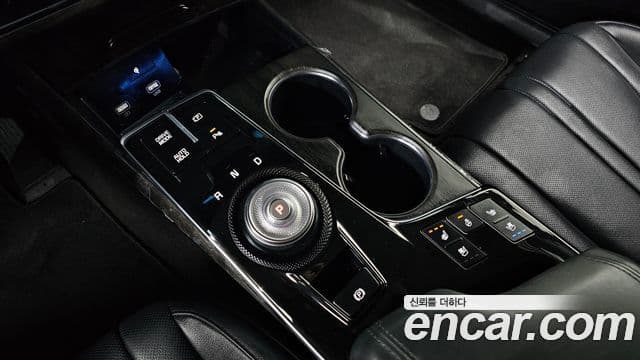 Kia K8 2022 — Şəkil 9/20