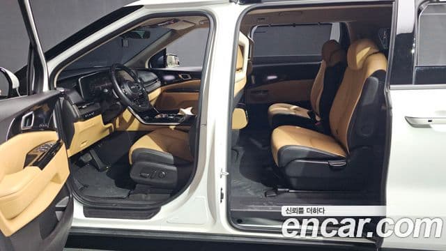 Kia Carnival 2022 — Şəkil 10/20