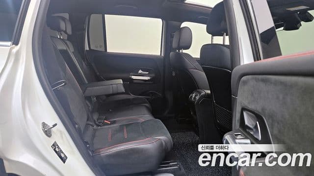 Mercedes-Benz GLB-Class 2022 — Şəkil 11/20