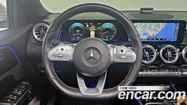 Mercedes-Benz GLB-Class 2022 — Şəkil 15/20