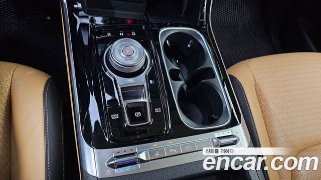 Kia Carnival 2022 — Şəkil 9/20