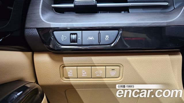 Kia Carnival 2022 — Şəkil 18/20