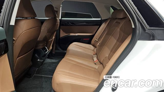 Hyundai Grandeur Hybrid 2024 — ფოტო 8/20
