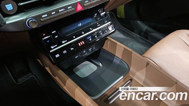 Hyundai Grandeur Hybrid 2024 — ფოტო 15/20
