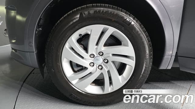 Land Rover Discovery Sport 2025 — фото 5 из 20