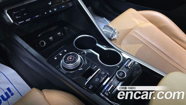 Kia K5 2022 — ფოტო 9/20