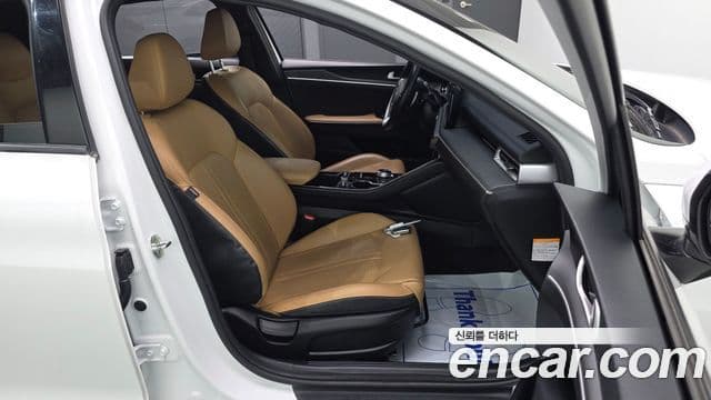 Kia K5 2022 — ფოტო 12/20