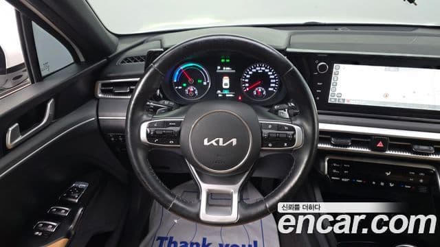 Kia K5 2022 — ფოტო 15/20