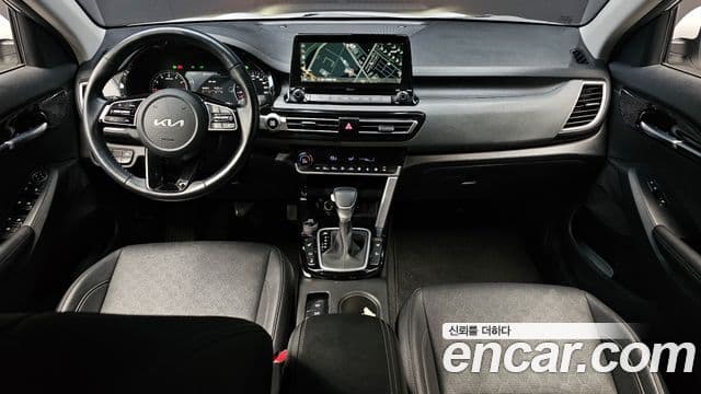 Kia Seltos 2022 — ფოტო 7/20