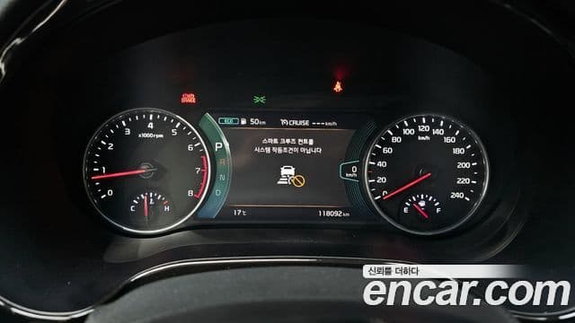 Kia Seltos 2022 — ფოტო 8/20