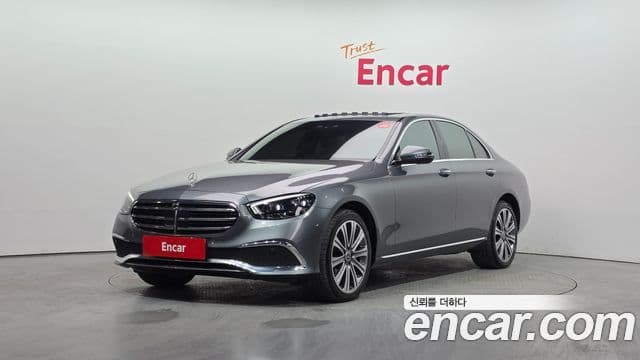 Mercedes-Benz E-Class 2022 — ფოტო 1/20