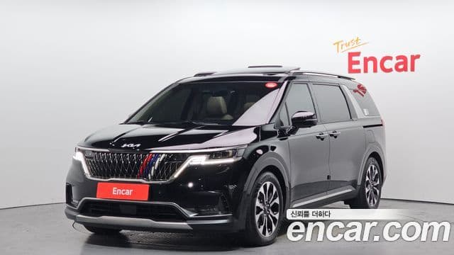 Kia Carnival 2023 — Фото 1/20
