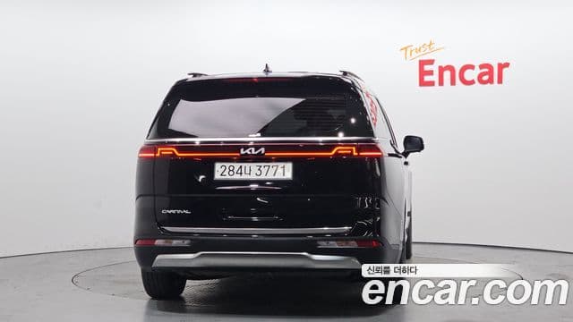 Kia Carnival 2023 — Фото 4/20