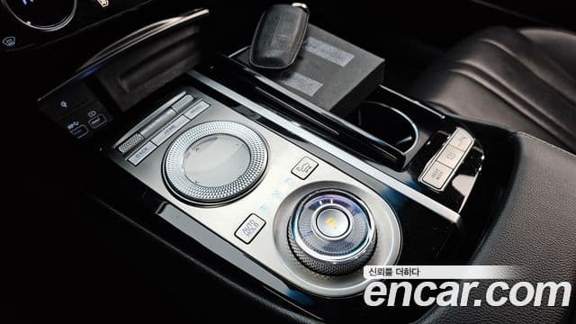 Genesis Electrified G80 2020 — ფოტო 8/20