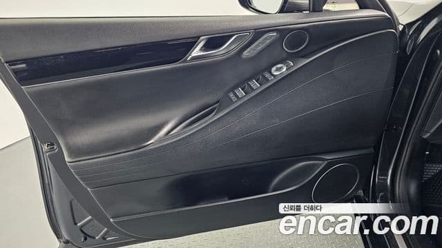 Genesis G80 2020 — Photo 16/30