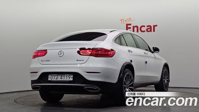 Mercedes-Benz GLC-Class 2019 — Şəkil 2/20