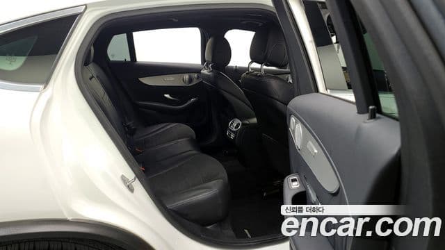 Mercedes-Benz GLC-Class 2019 — Şəkil 12/20