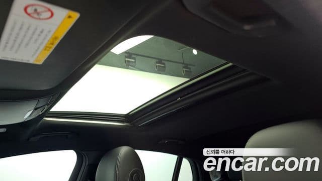 Mercedes-Benz GLC-Class 2019 — Şəkil 18/20