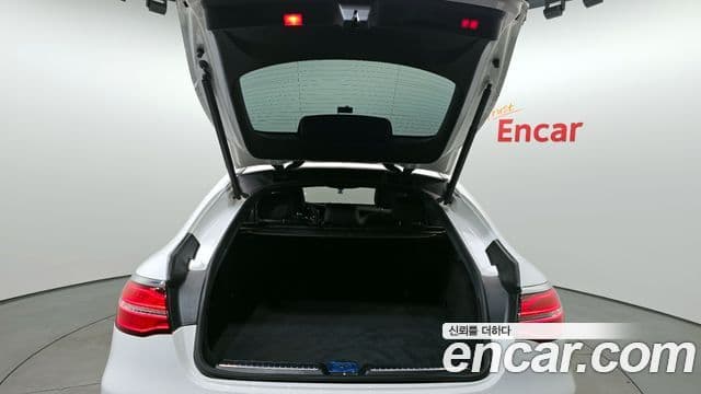 Mercedes-Benz GLC-Class 2019 — Şəkil 20/20