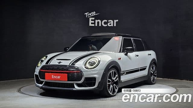 Mini Cooper S Clubman 2021 — Фото 1/20