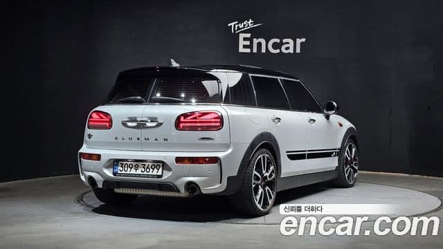 Mini Cooper S Clubman 2021 — Фото 2/20