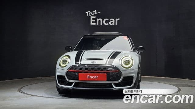 Mini Cooper S Clubman 2021 — Фото 3/20