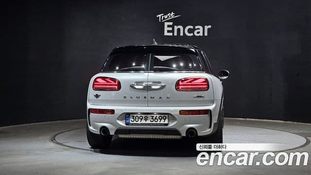 Mini Cooper S Clubman 2021 — Фото 4/20