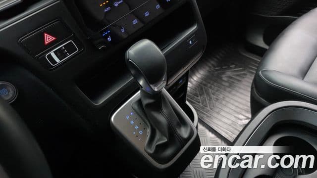Hyundai Staria 2022 — Şəkil 9/20
