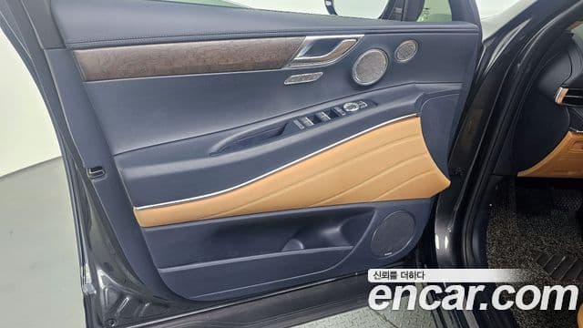 Genesis GV80 2022 — Photo 3/31