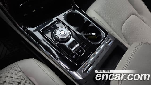 Kia Carnival 2022 — Şəkil 9/20