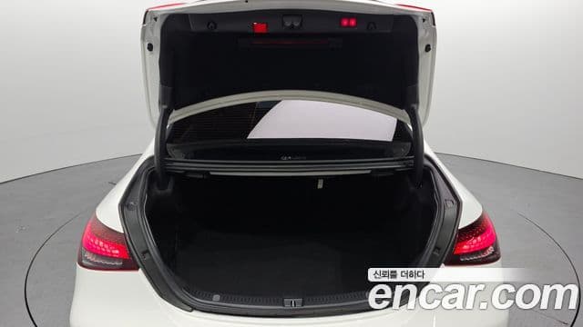Mercedes-Benz E-Class 2021 — Şəkil 20/20