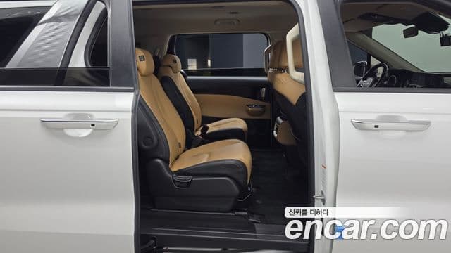 Kia Carnival 2022 — Şəkil 10/20
