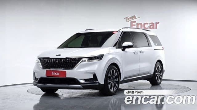 Kia Carnival 2021 — Фото 1/20