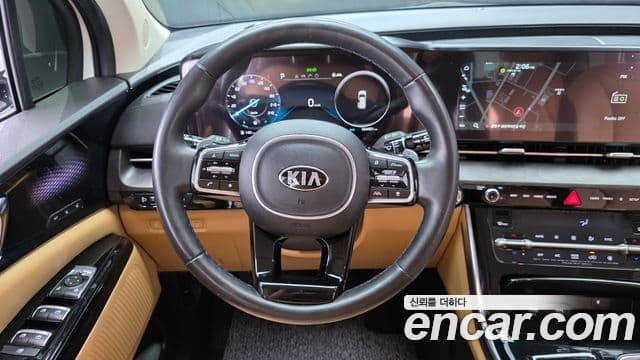Kia Carnival 2021 — Фото 13/20