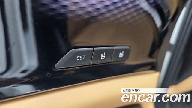 Kia Carnival 2021 — Фото 17/20