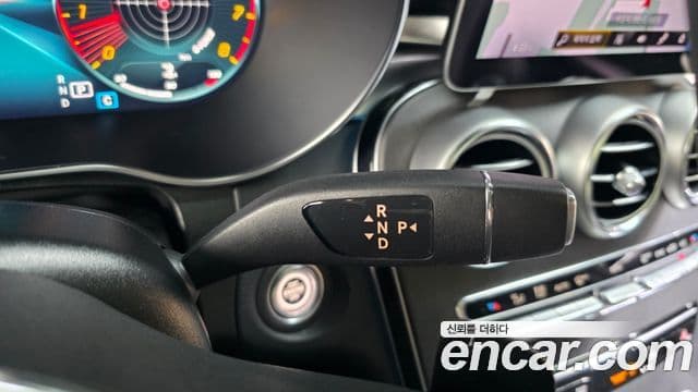 Mercedes-Benz GLC-Class 2020 — ფოტო 9/20