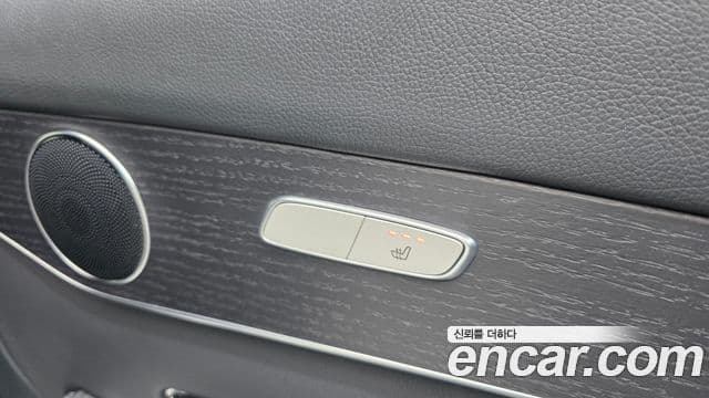Mercedes-Benz GLC-Class 2020 — ფოტო 19/20