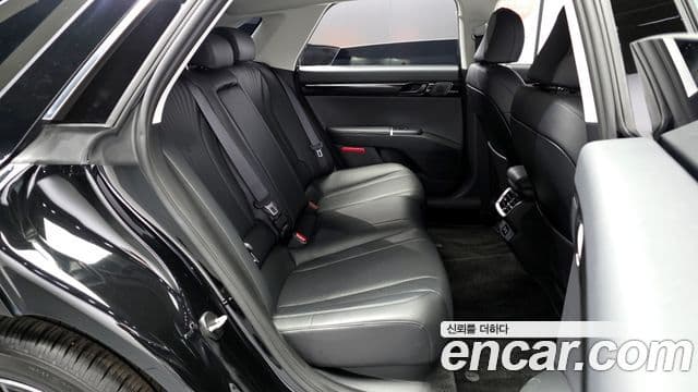Hyundai Grandeur 2023 — ფოტო 12/20