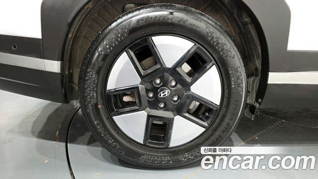Hyundai Santa Fe 2024 — ფოტო 5/20