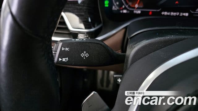 BMW 7 Series 2022 — Photo 13/35