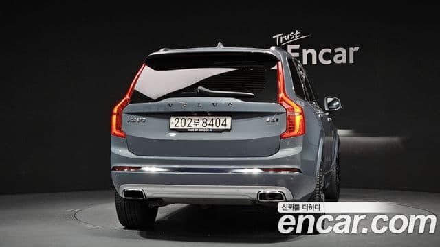 Volvo XC90 2021 — Фото 4/20
